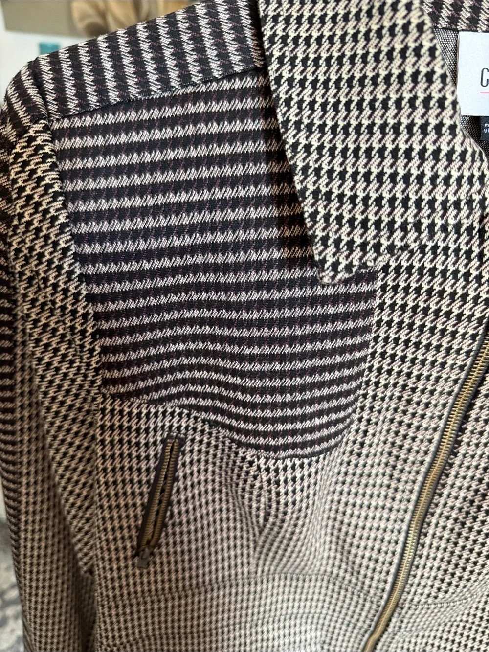 Cabi Houndstooth Zip-Front Jacket in Black and tan #4496